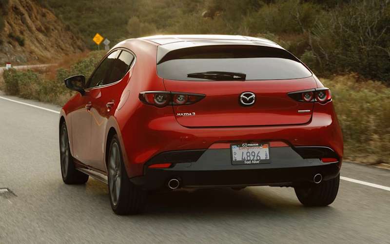Mazda 3 получит турбомотор и полный привод