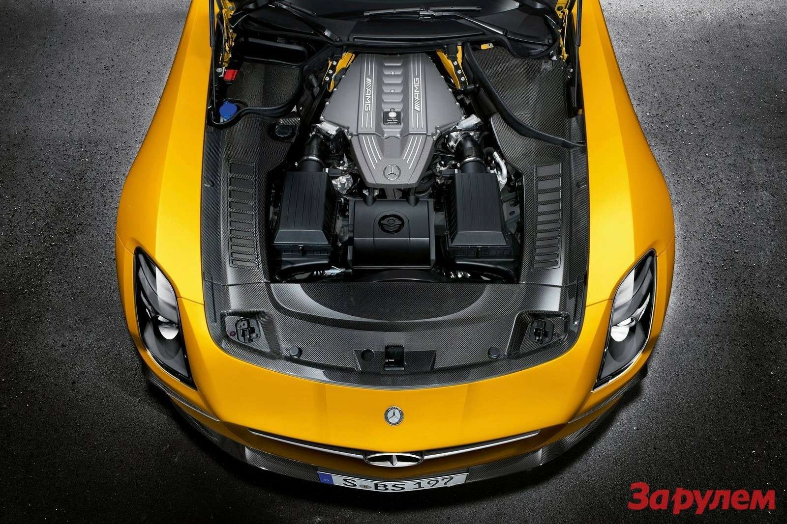 Mercedes-Benz SLS AMG Black Series engine compartment