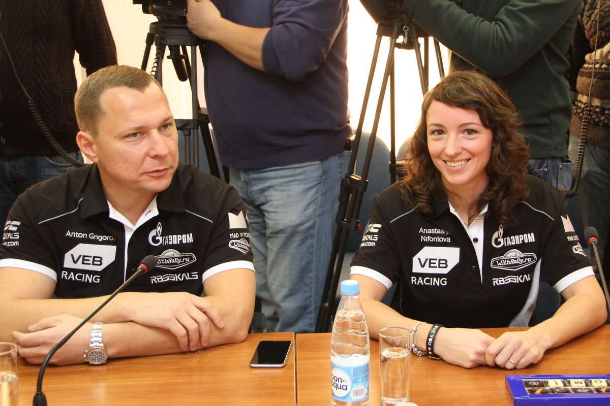 Гонщики VEB Racing: Антон Григоров и Анастасия Нифонтова.