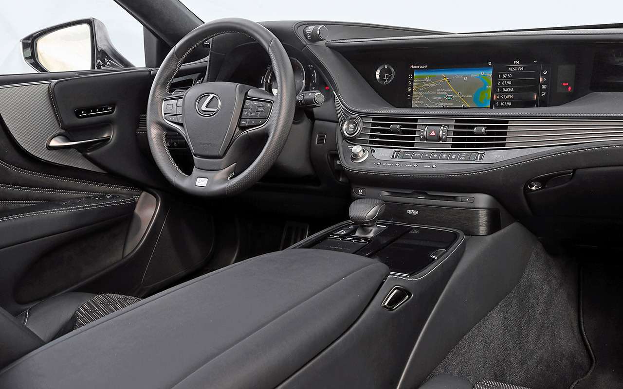 Большой тест престижных седанов: новый Lexus LS 500 и конкуренты — фото 928757