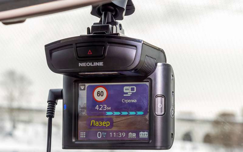 Видеорегистраторы с радар-детектором – бюджетные против дорогого