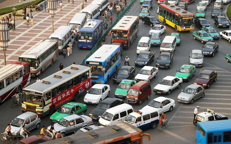 В Китае хотят запретить автомобили с ДВС