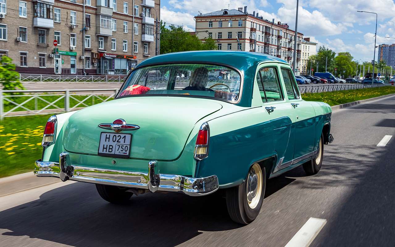 Любимая машина СССР - ретротест той самой «Волги с оленем» - фото 1292209