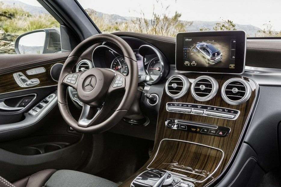 Mercedes-Benz раскрыл цены на кроссовер GLC — фото 382809