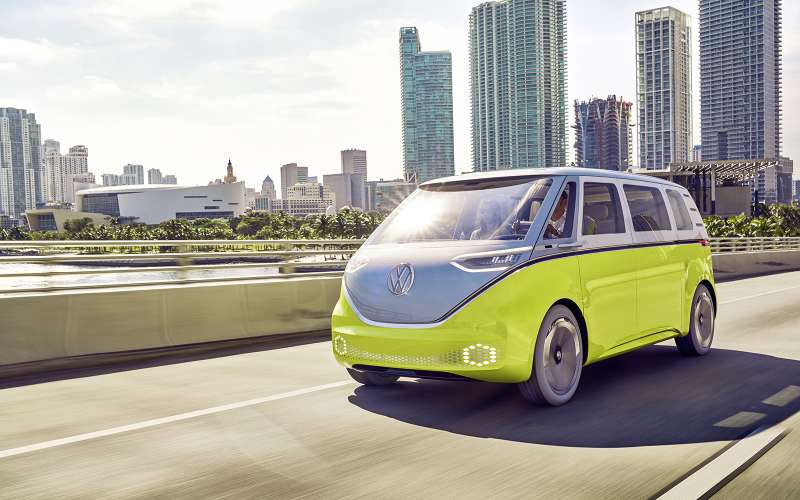 Volkswagen пустит хипстерский электромобиль в серию