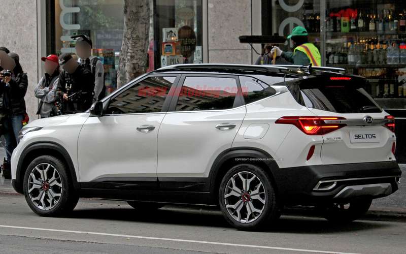 Новый конкурент Hyundai Creta: первые фото Kia без камуфляжа