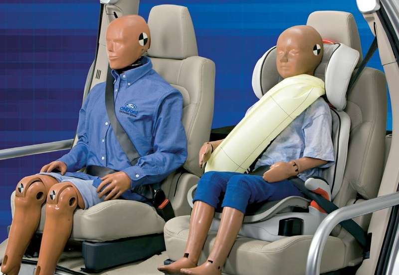 надувные ремни безопасности для задних пассажиров