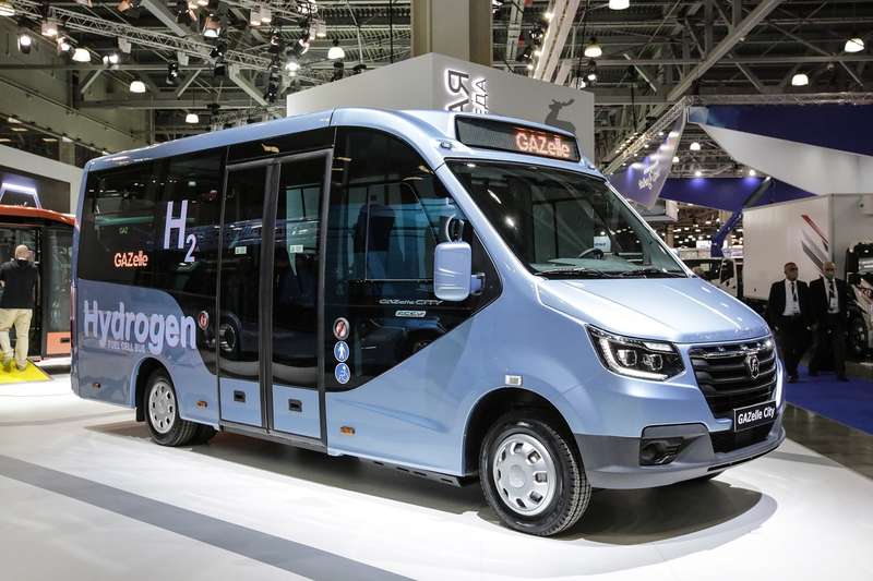 ГАЗ показал два новых автобуса на топливных элементах