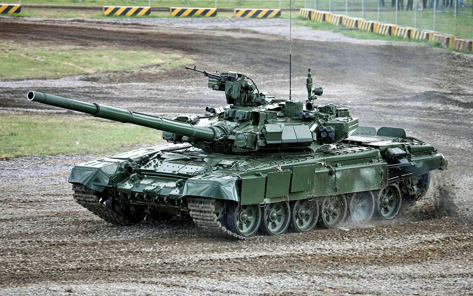 Современный танк Т-90 сегодня оснащен мотором В-84МС (840 л.с.) или его модернизированным вариантом В-92С2 (1000 л.с.) Оба они – прямые потомки и дальнейшее развитие концепции В-2.