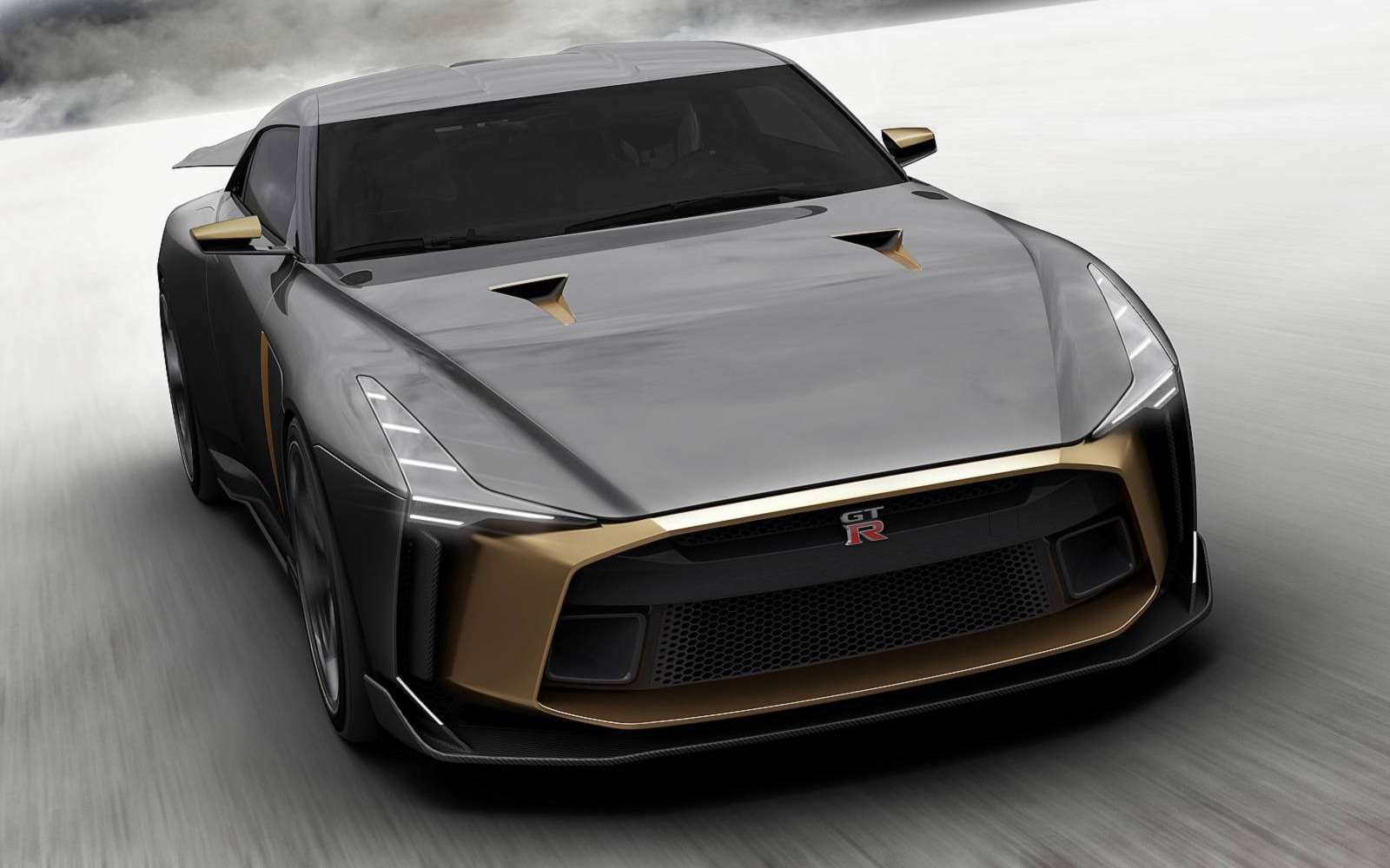 Золотой стандарт: Nissan и Italdesign представили юбилейный GT-R — фото 882719