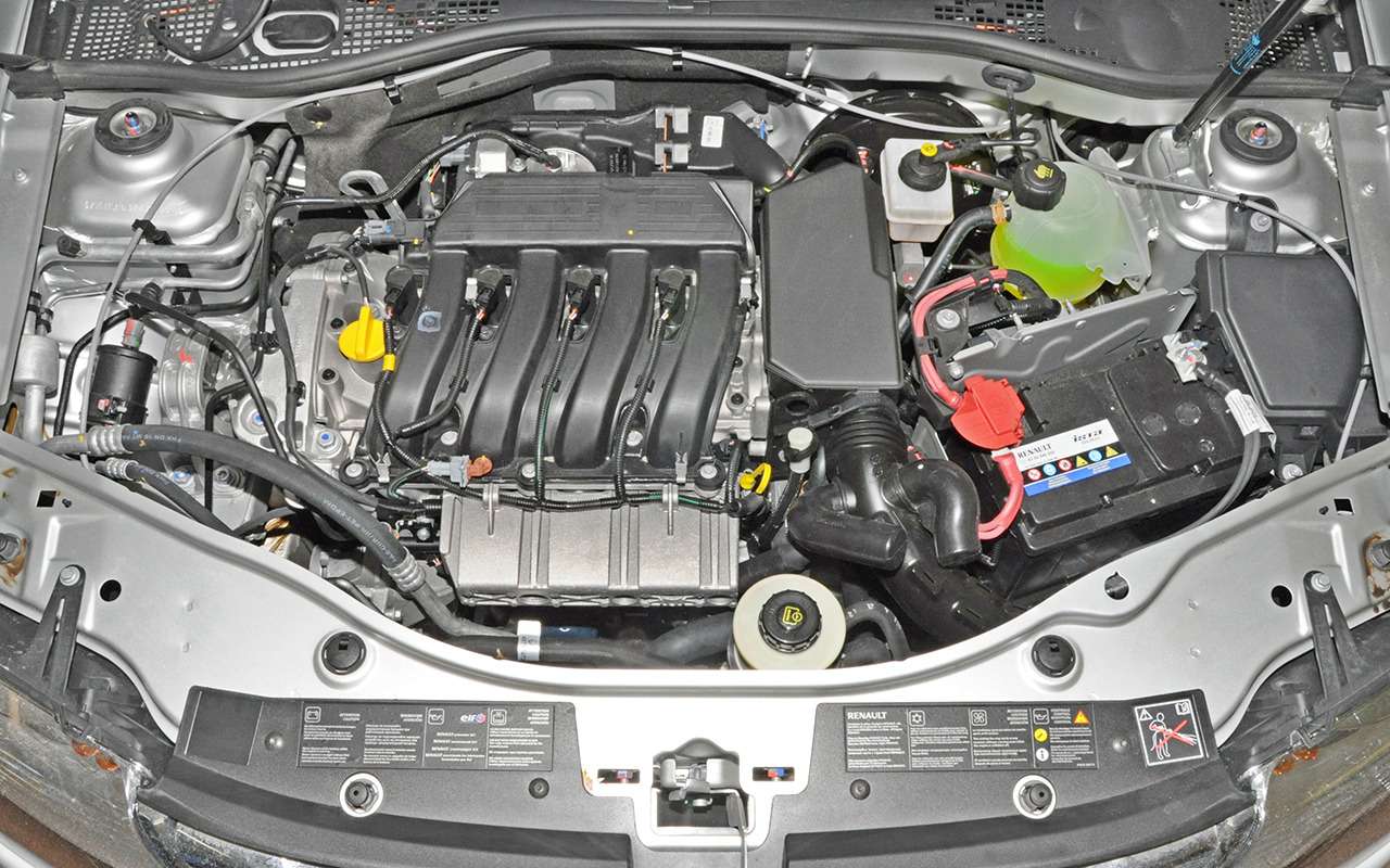 Двухлитровый двигатель F4R на Renault Duster не переваривает бензин АИ-92. Если не хотите быстро прикончить двигатель, заливайте в кроссовер «девяносто пятый».