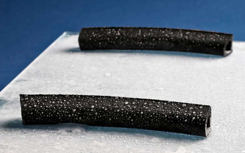 Зима близко: выбираем лучшие силиконовые смазки