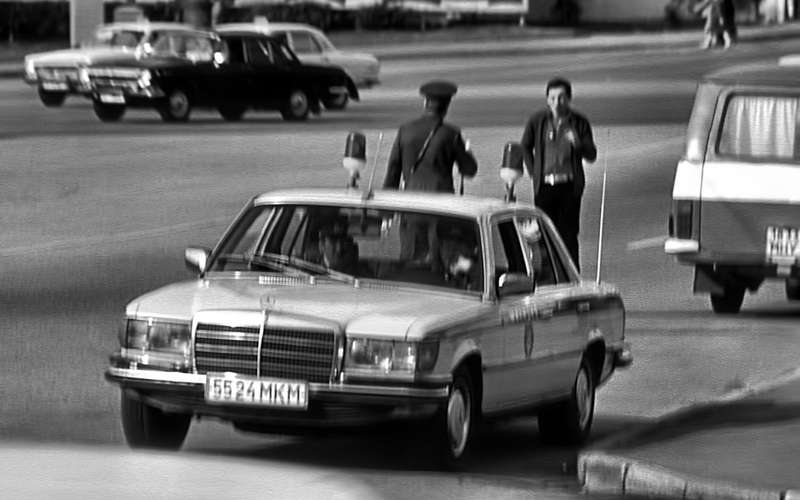 Машина Высоцкого, Карпова и Брежнева: первый в истории S-класс