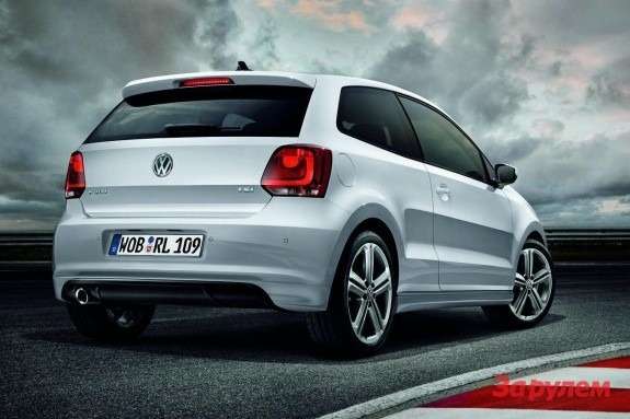 Volkswagen Polo R-Line side-rear view