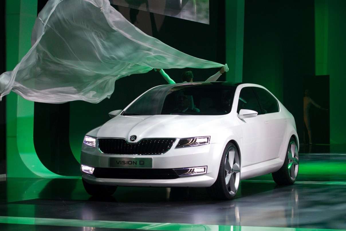 Skoda VisionD Concept side-front view_no_copyright