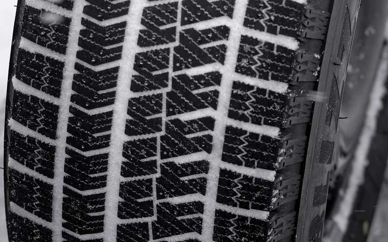 Зимние шины-«липучки» на  тестах «За рулем». Результаты — неожиданные!