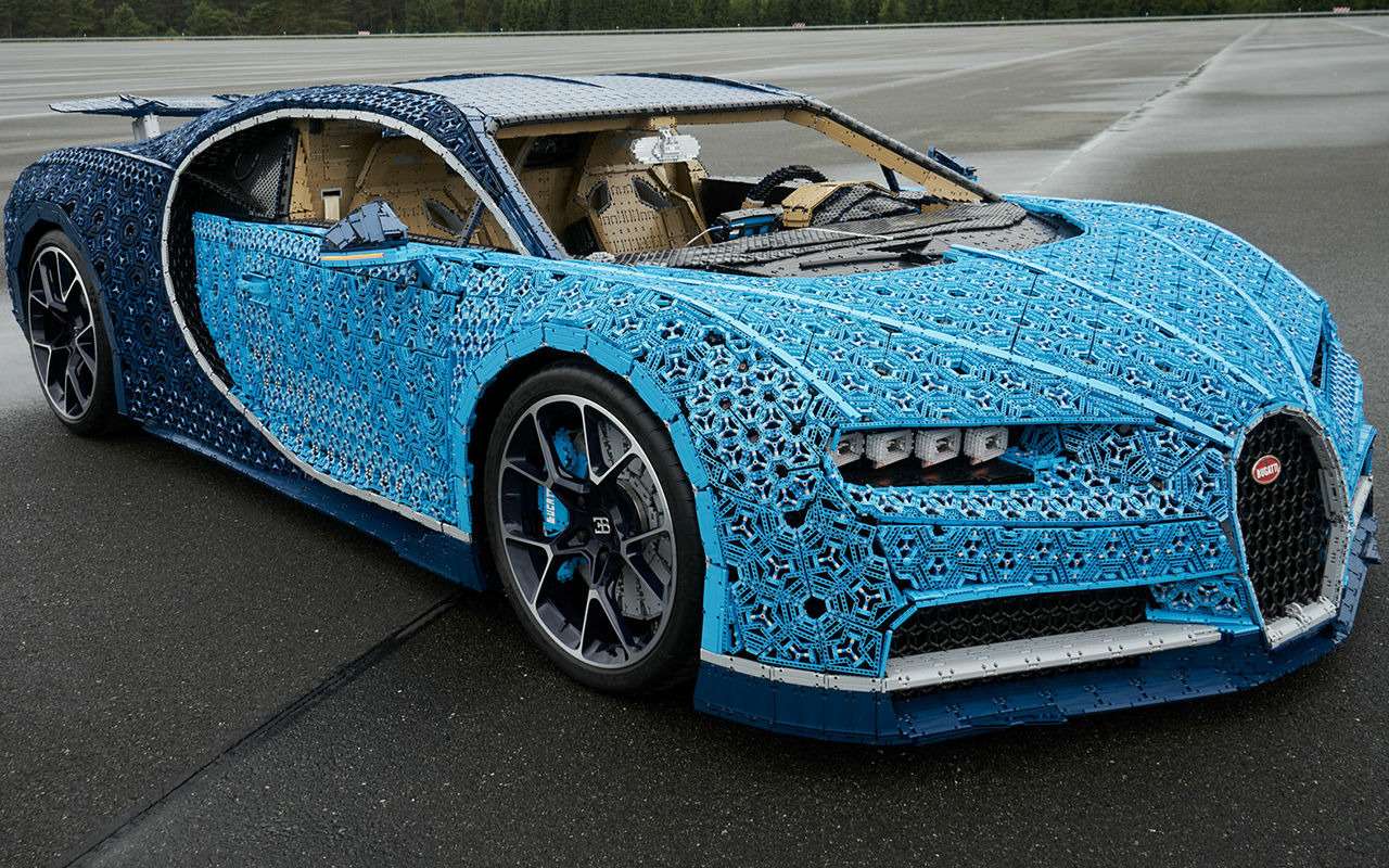 Bugatti Chiron из Lego — успейте посмотреть в Парке Горького — фото 987696