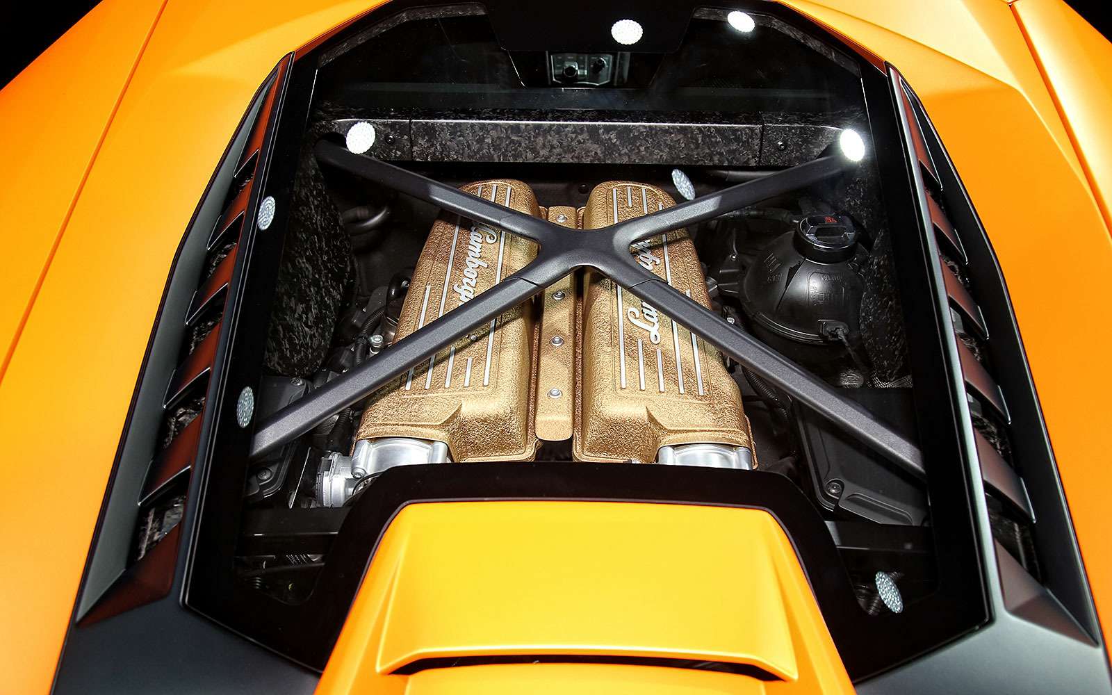 Тайны чемпиона: Lamborghini представила суперкар Huracan Performante — фото 717337