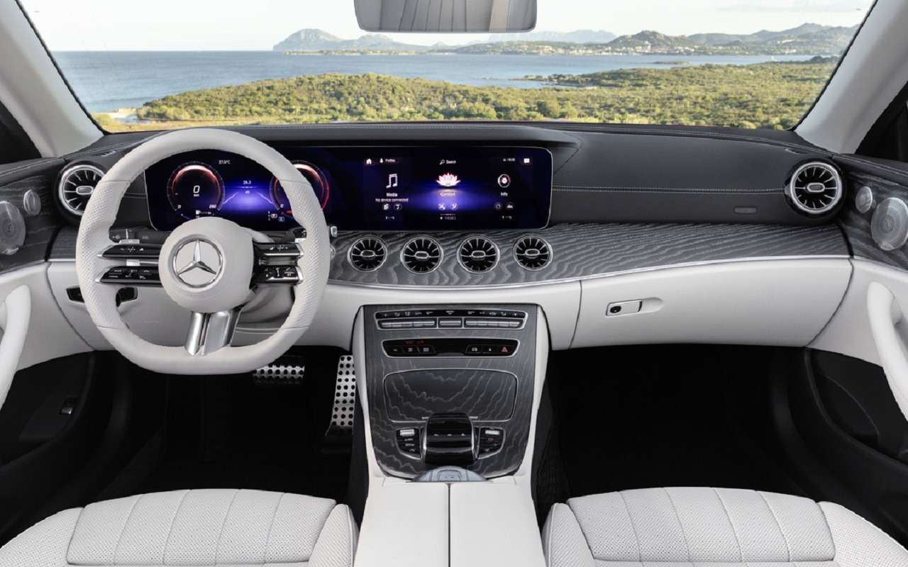 Mercedes-Benz показал обновленные купе и кабриолет E-Class — фото 1136772