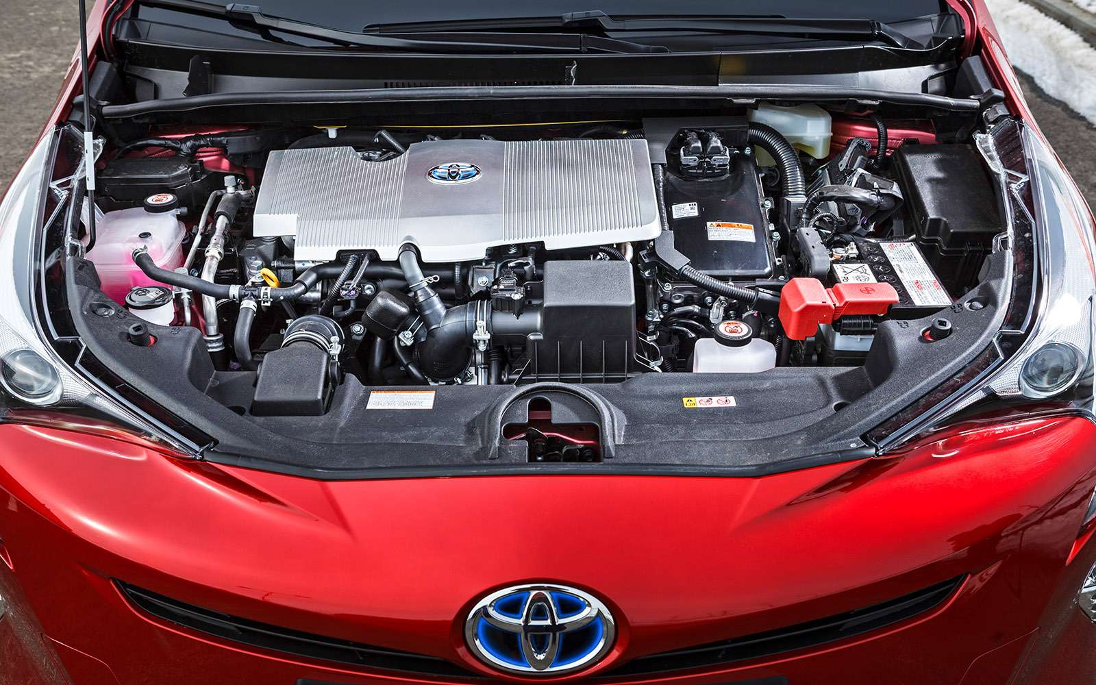 Новый Toyota Prius: сколько-сколько он стоит?! — фото 755713