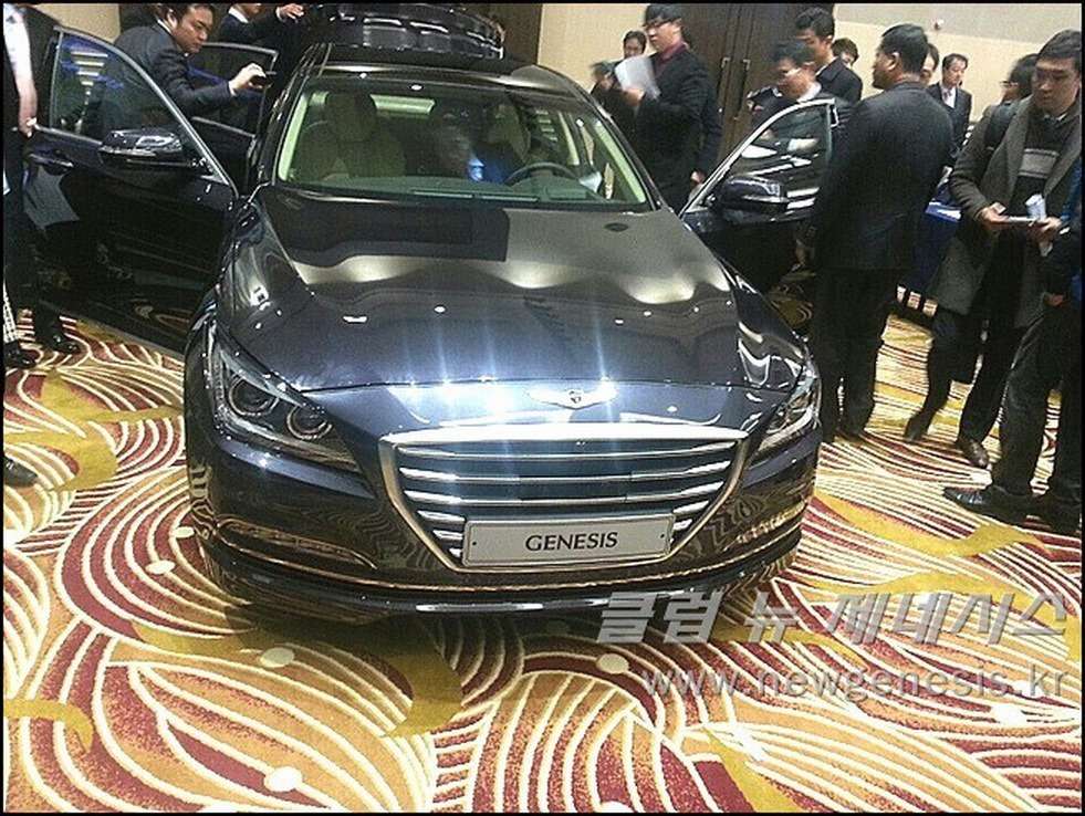 Новый Hyundai Genesis показали в Корее