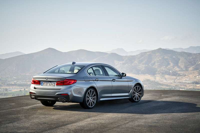 Головоломка по-баварски: BMW представила новый седан 5-й серии