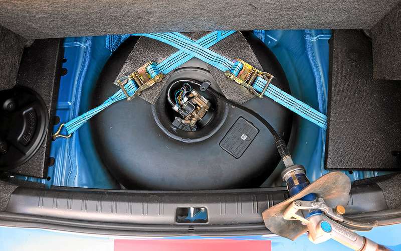 Опыт над спорткаром: перевели Subaru WRX STI на газ