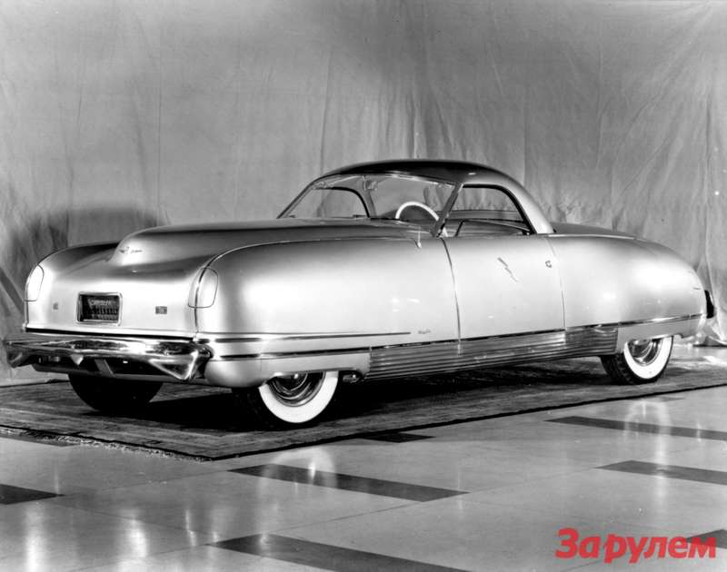 Прототип Thunderbolt базировался на укороченной раме Chrysler Saratoga
